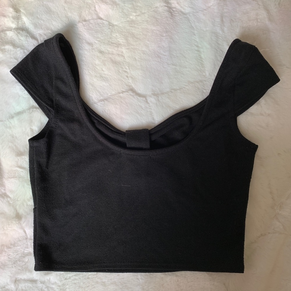 Soprano Black Bow Cropped Top - Picture 2 of 6